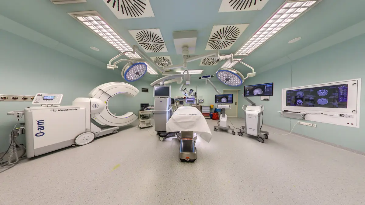 A modern operating room at Anadolu Medical Center